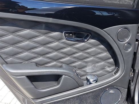 Used 2017 Bentley Mulsanne Speed image 7