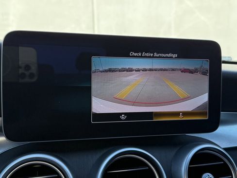 Used 2020 Mercedes-Benz C 300 Sedan image 10