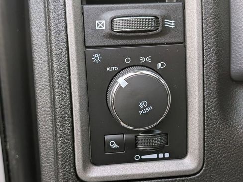 Used 2018 RAM 1500 Express w/ Popular Equipment Group image 35