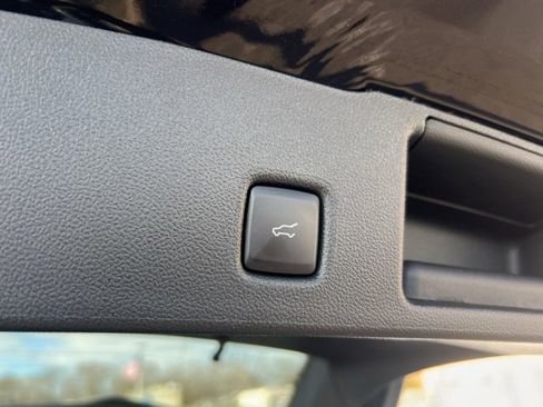 Certified 2024 Ford Escape ST-Line w/ Tech Pack #1 image 23