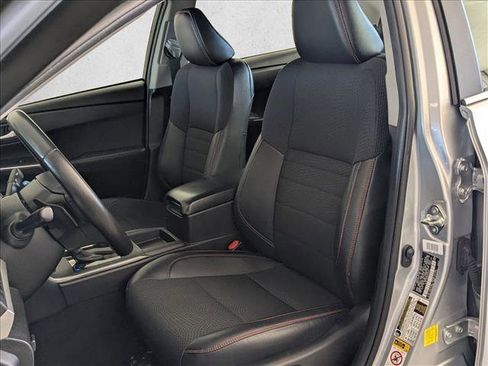 Used 2016 Toyota Camry SE image 14