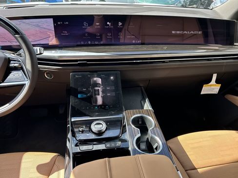 New 2026 Cadillac Escalade Luxury image 15