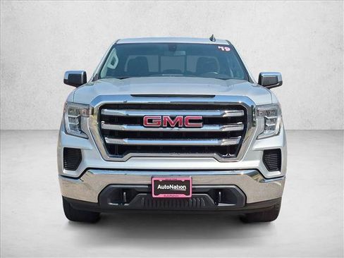 Used 2019 GMC Sierra 1500 SLE w/ SLE Value Package AWD/4WD image 2