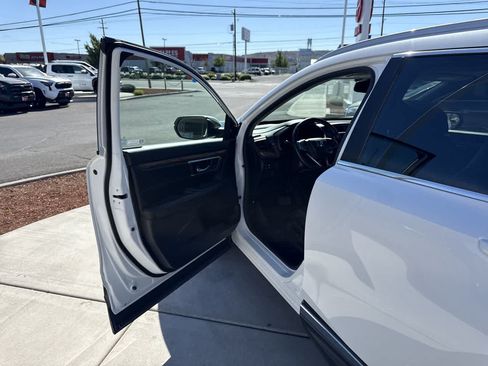 Used 2021 Honda CR-V Touring image 10