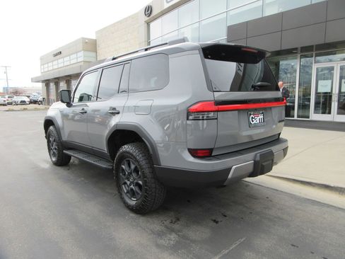 Used 2026 Lexus GX 550 image 5