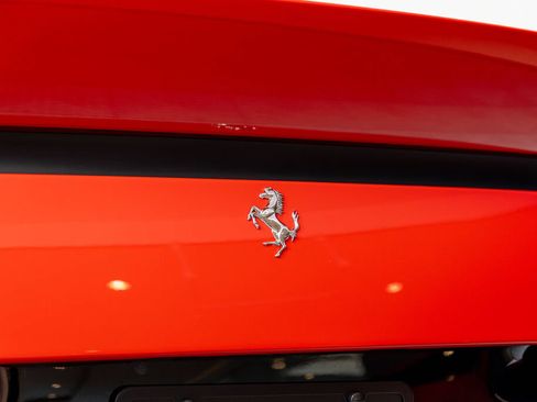 Used 2023 Ferrari 812 Competizione RWD image 2