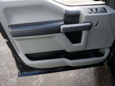 Used 2019 Ford F150 XLT w/ Equipment Group 302A Luxury image 22