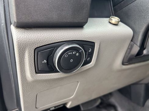 Used 2019 Ford F250 XL w/ Power Equipment Group RWD image 11