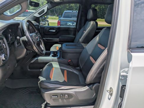 Used 2020 GMC Sierra 1500 AT4 w/ AT4 Premium Package image 8
