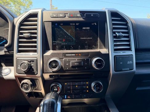 Used 2018 Ford F150 Platinum w/ Equipment Group 701A Luxury AWD/4WD image 11