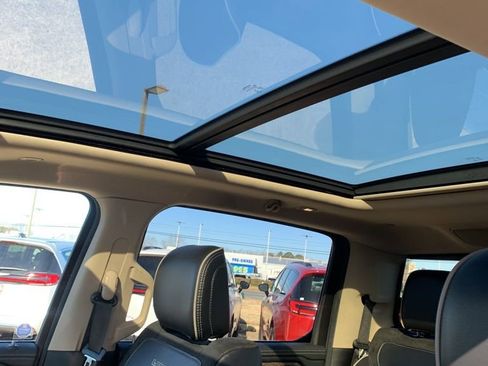 Used 2019 RAM 1500 Laramie image 18