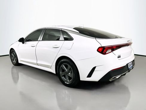 Used 2022 Kia K5 LX FWD image 5