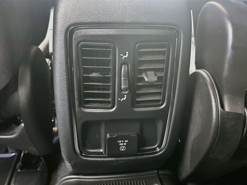 Used 2020 Jeep Grand Cherokee Altitude AWD/4WD image 28