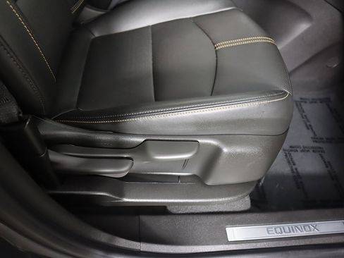 Used 2022 Chevrolet Equinox Premier image 30