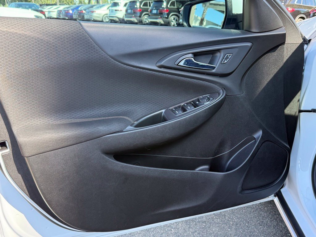Used 2022 Chevrolet Malibu LS FWD image 15