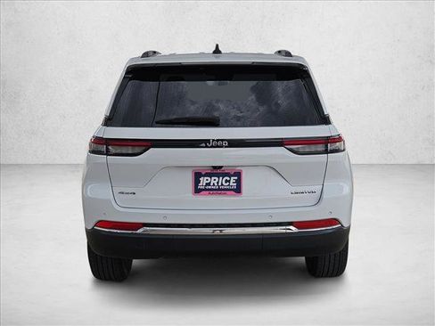 Used 2024 Jeep Grand Cherokee Limited AWD/4WD image 6