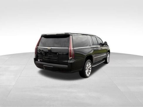 Used 2019 Cadillac Escalade ESV Luxury AWD/4WD image 7