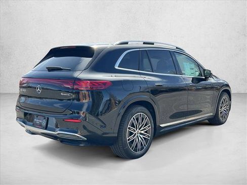 New 2026 Mercedes-Benz EQS 400 4MATIC SUV image 2