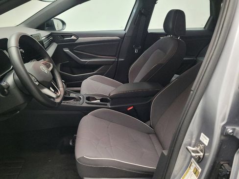 Used 2025 Volkswagen Jetta Sport image 17