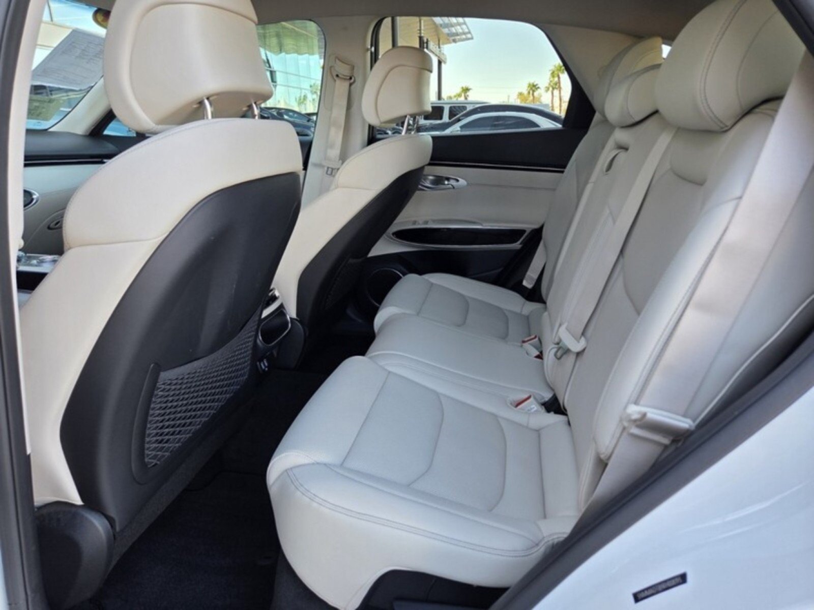 Used 2024 Genesis GV70 2.5T AWD/4WD image 14