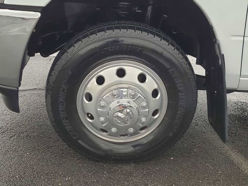 Used 2020 RAM 3500 Big Horn w/ Level 1 Equipment Group image 16