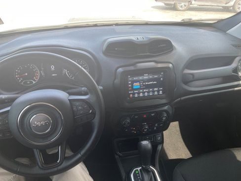 Used 2020 Jeep Renegade Altitude image 19