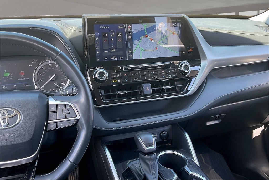 Used 2022 Toyota Highlander Platinum AWD/4WD image 9