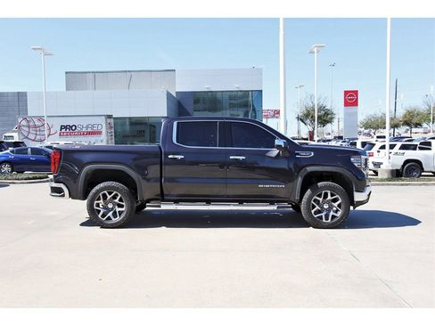 Used 2023 GMC Sierra 1500 SLT w/ SLT Premium Package image 7