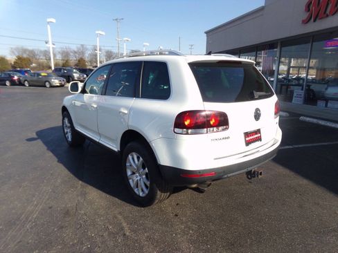 Used 2009 Volkswagen Touareg V6 AWD/4WD image 3