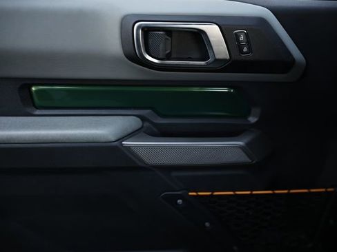 Used 2023 Ford Bronco Badlands image 19