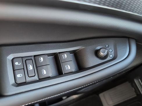 New 2025 Jeep Grand Cherokee L Altitude image 13