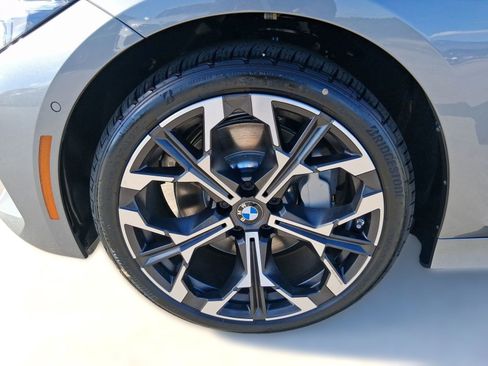 Used 2026 BMW 330i Sedan w/ Premium Package RWD image 10