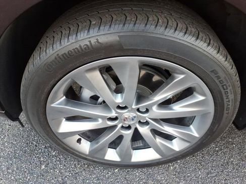 Used 2022 Buick Envision Avenir w/ Technology Package II image 15