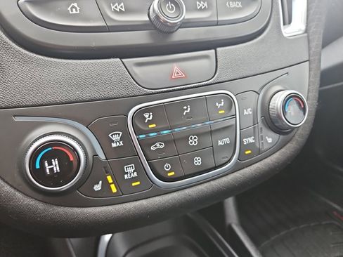 Used 2019 Chevrolet Malibu LT w/ Driver Confidence Package image 9