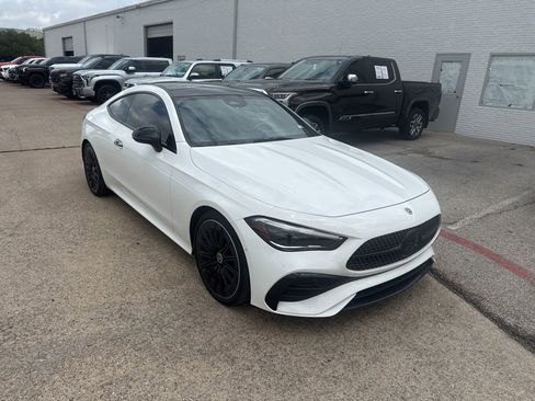 Used 2024 Mercedes-Benz CLE 300 4MATIC Coupe image 2