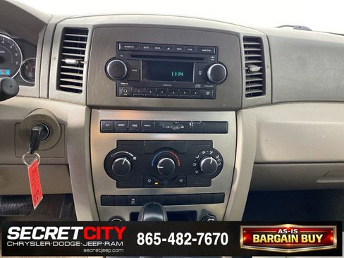 Used 2007 Jeep Grand Cherokee Laredo w/ Cargo Convenience Group image 22