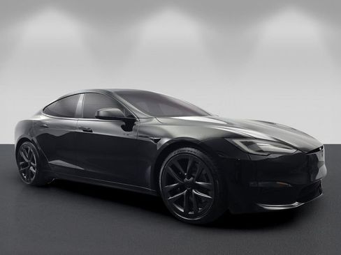 Used 2024 Tesla Model S AWD/4WD image 1