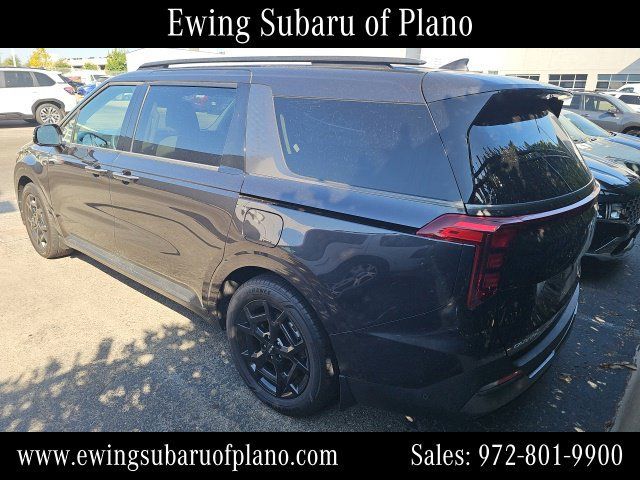 Used 2025 Kia Carnival SX FWD image 3