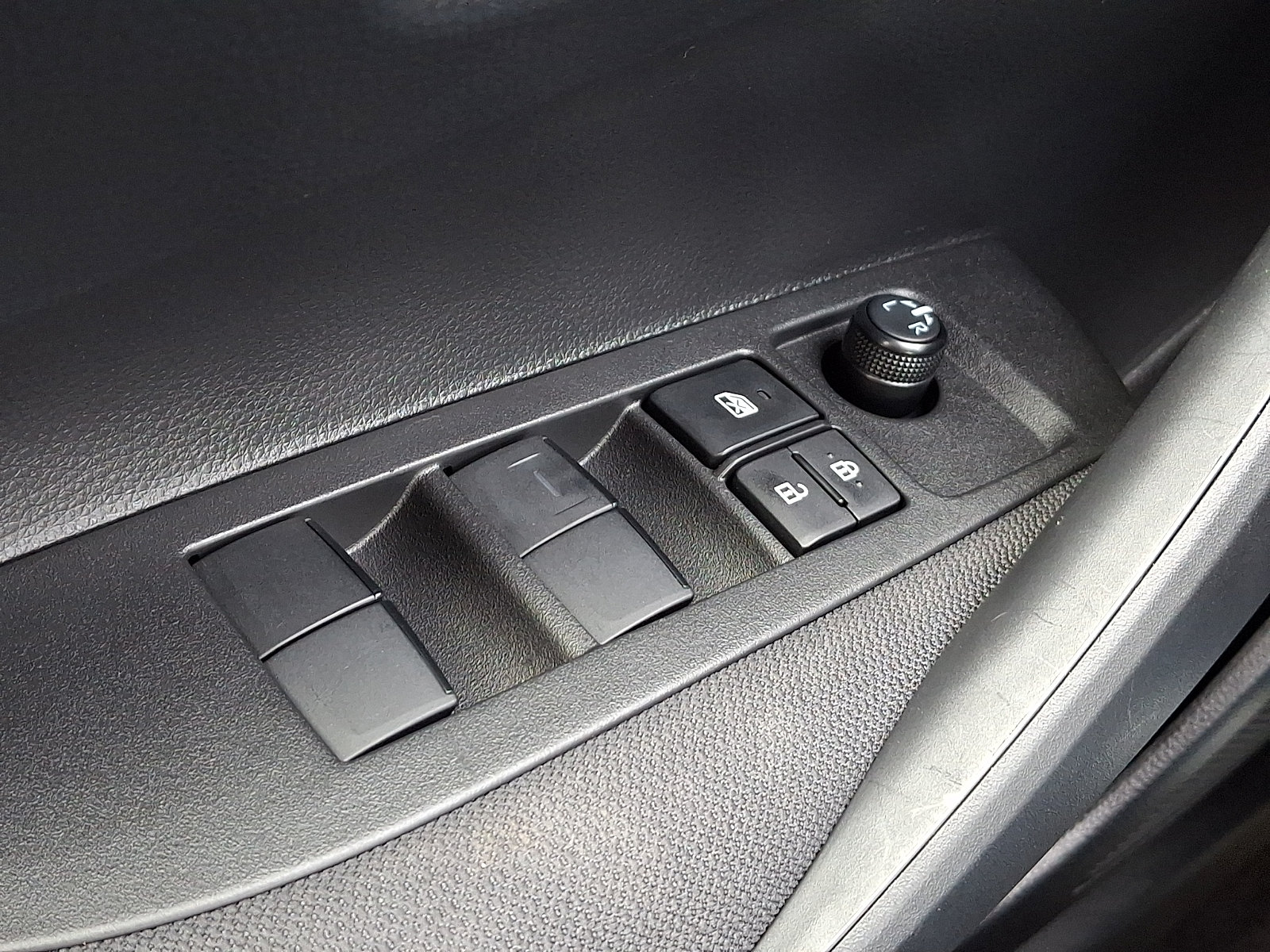 Used 2026 Toyota Corolla LE FWD image 24