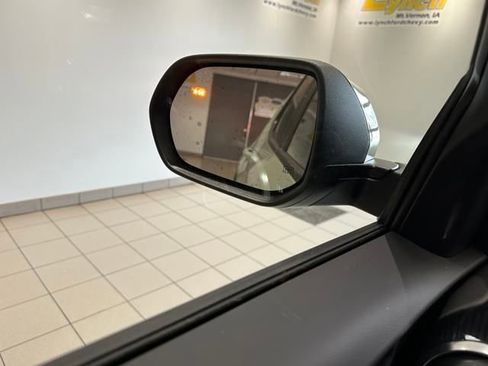 New 2026 Chevrolet Equinox LT w/ Convenience Package II image 14