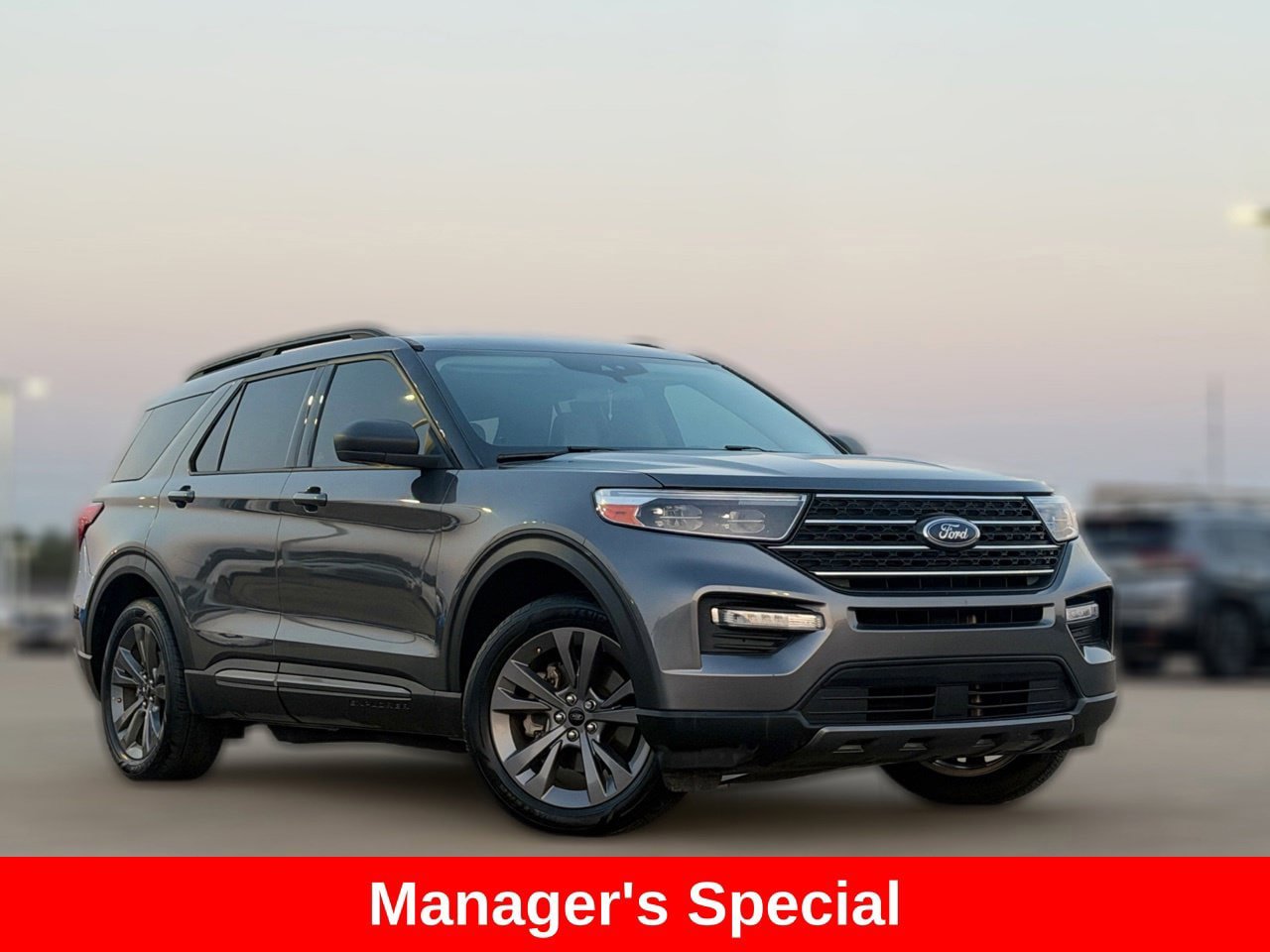 Used 2021 Ford Explorer XLT w/ Equipment Group 202A RWD image 2