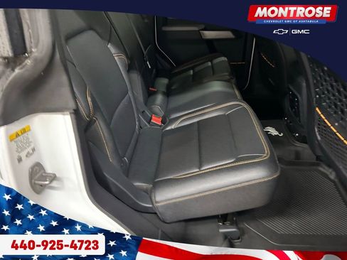 Used 2023 Ford Bronco Badlands image 29