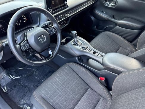Used 2024 Honda HR-V Sport image 4