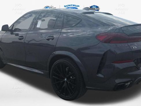 Used 2021 BMW X6 M50i w/ Premium Package AWD/4WD image 16