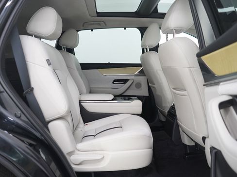 Certified 2025 MAZDA CX-90 3.3 Turbo S w/ Premium Plus image 12