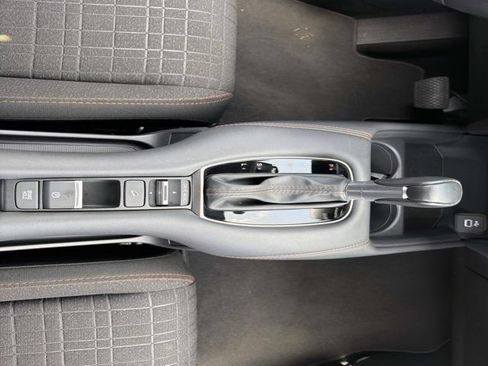 Used 2025 Honda HR-V Sport image 27