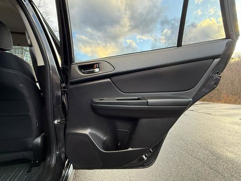 Used 2014 Subaru Crosstrek 2.0i Premium image 24