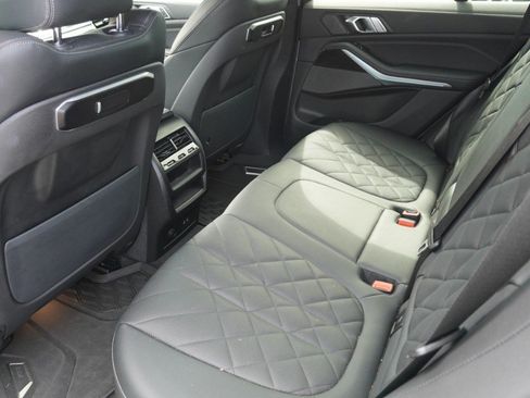 Used 2025 BMW X5 sDrive40i w/ M Sport Package RWD image 11