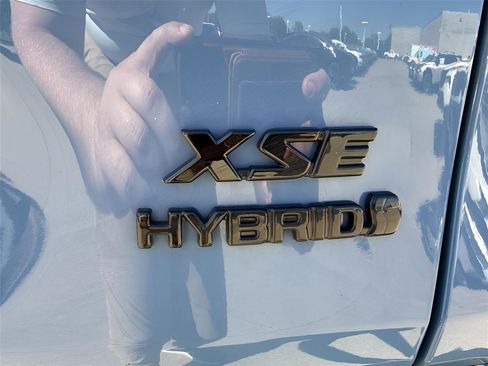 Used 2024 Toyota RAV4 XSE w/ Weather Package AWD/4WD image 30