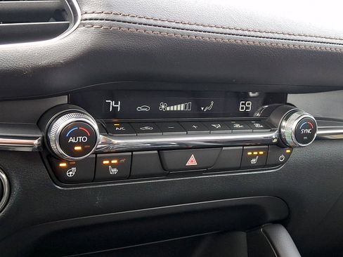 New 2026 MAZDA MAZDA3 2.5 Turbo Sedan w/Premium Plus image 13